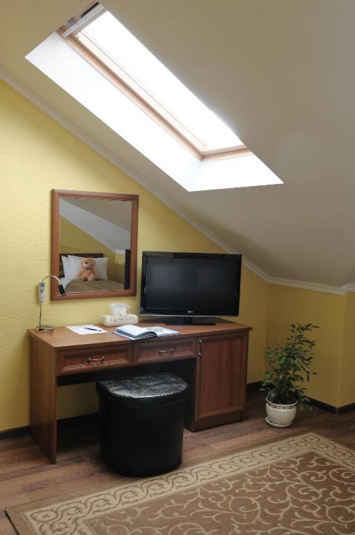 Melrose Hotel Rivne Szoba fotó